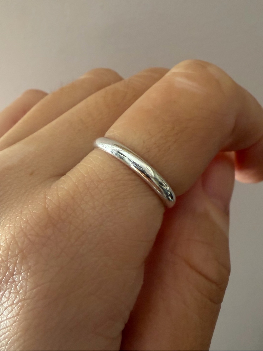 Simple 925 Sterling Silver Ring, size 7